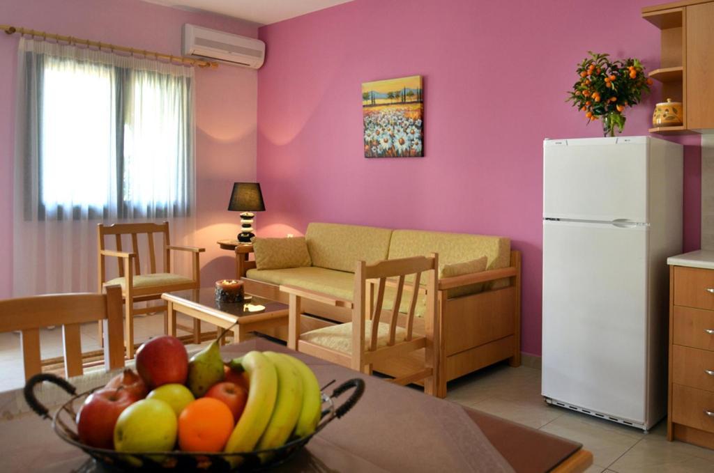 Hotel Patelis Poúlithra Quarto foto