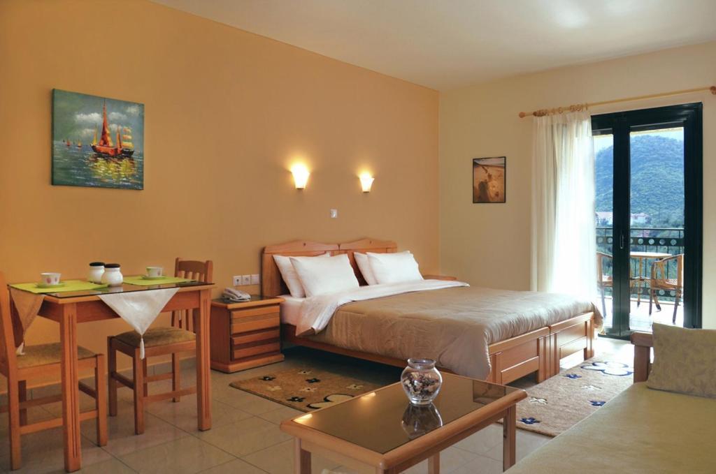 Hotel Patelis Poúlithra Quarto foto